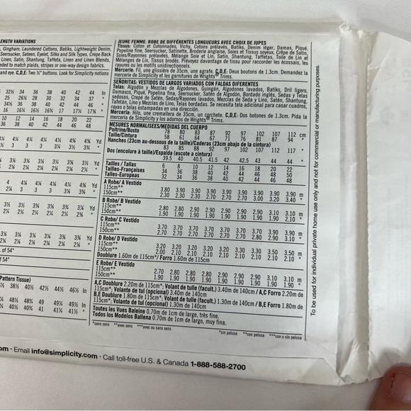 Simplicity Sewing patterns 3823 size 14-22 halter dress - Picture 4 of 6